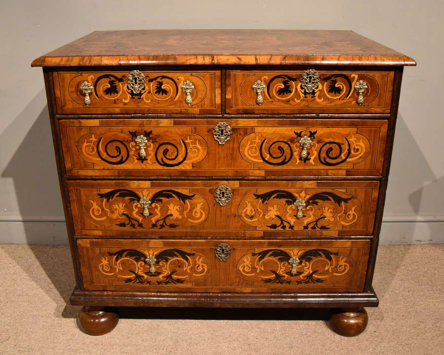 Chest of Drawers / Chest on Chest