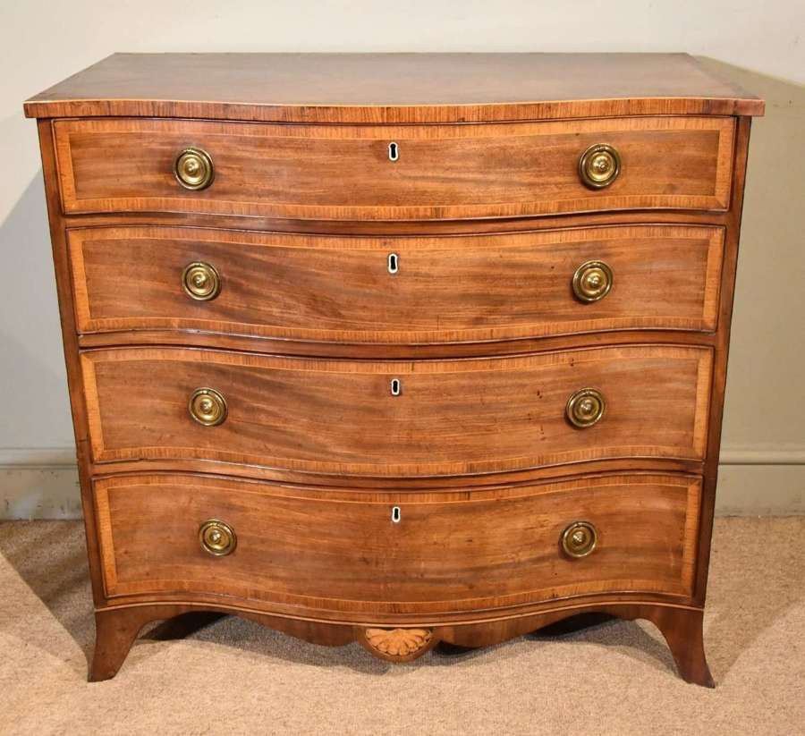 18th Century Serpentine Chest of Drawers Conch Shell Inlay
