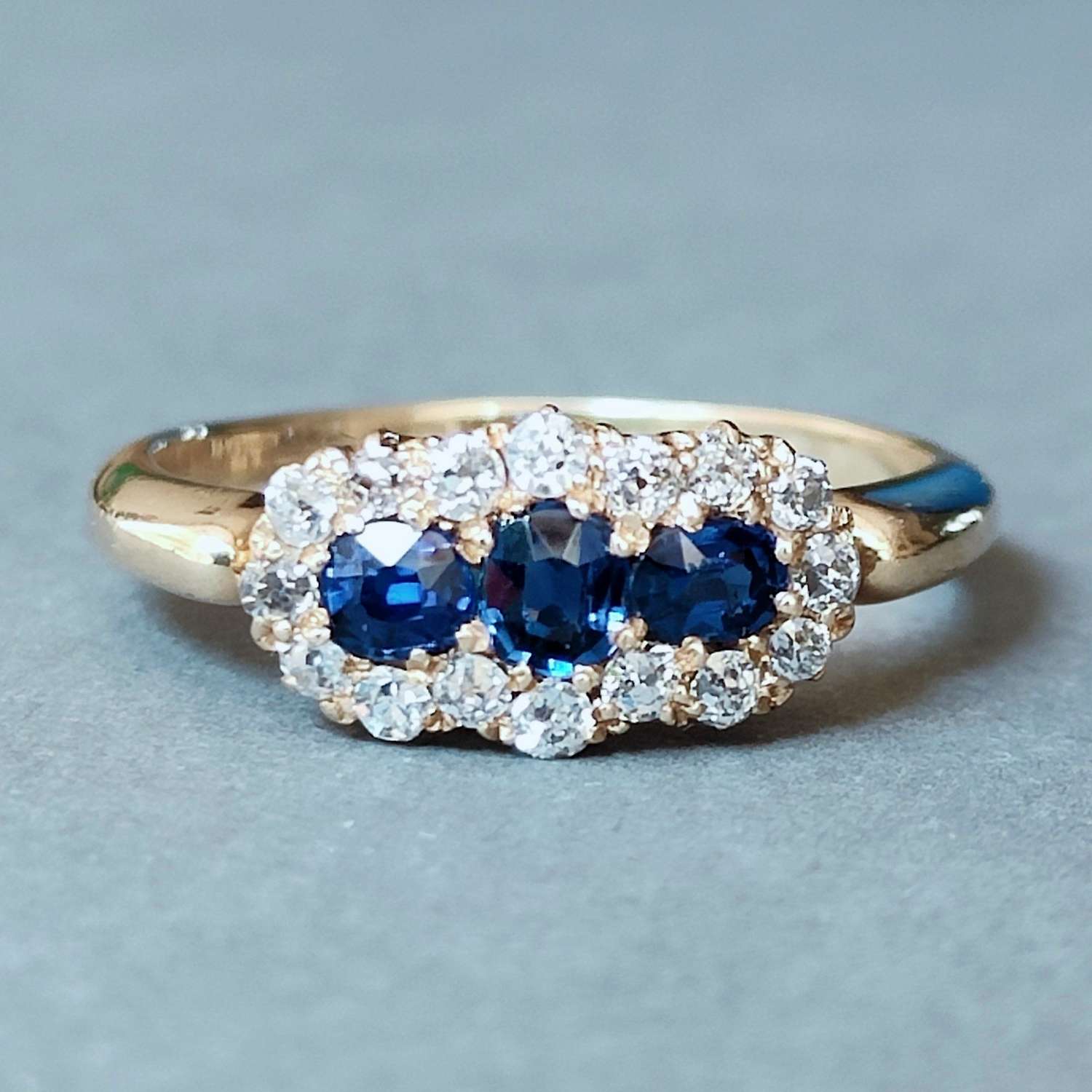 Victorian 18ct Gold Sapphire Diamond Ring