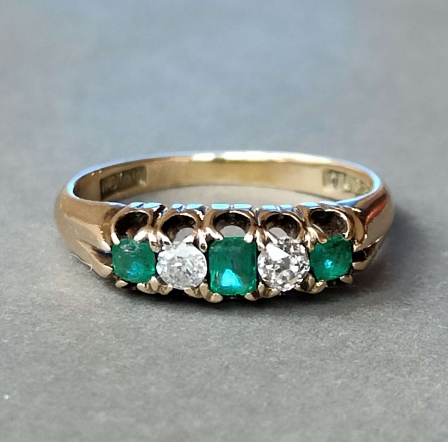 Victorian 18ct Gold Emerald Diamond Gypsy Ring