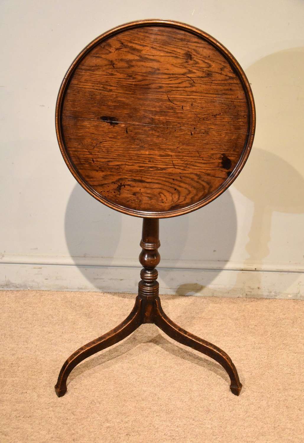 Early 19th Century Oak Tilting Tripod Wine Table