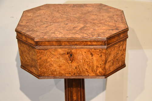 Burr Yew Regency Period Tea Poy / Side Table