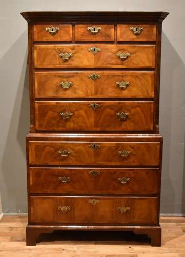 George I walnut chest on chest / tallboy