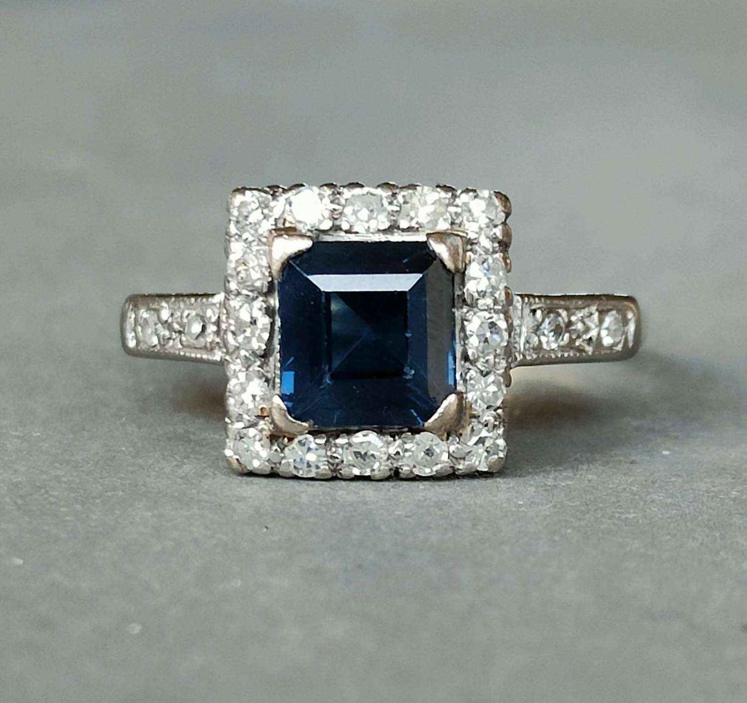 Large Art Deco 18ct Gold Platinum Sapphire Diamond Cluster Ring