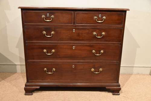 George III mahogany chest of drawers