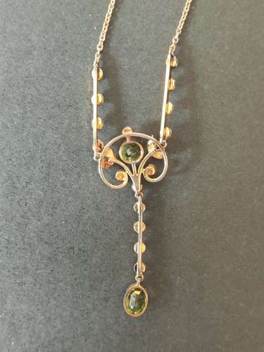 Victorian 15ct Gold Peridot Pearl Pendant