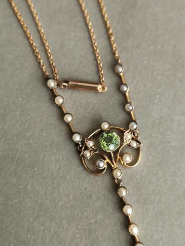 Victorian 15ct Gold Peridot Pearl Pendant
