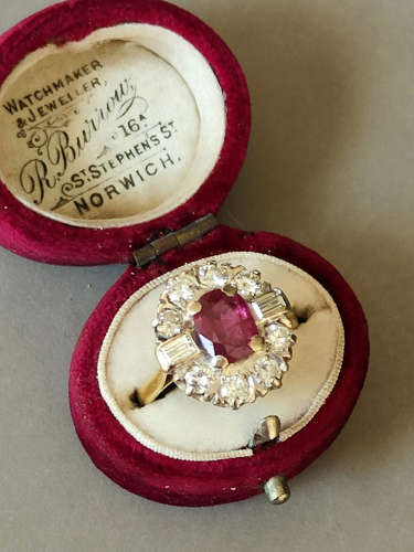 Art Deco 18ct Gold Ruby Diamond Ring 1ct Diamonds