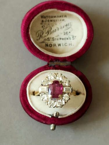 Art Deco 18ct Gold Ruby Diamond Ring 1ct Diamonds