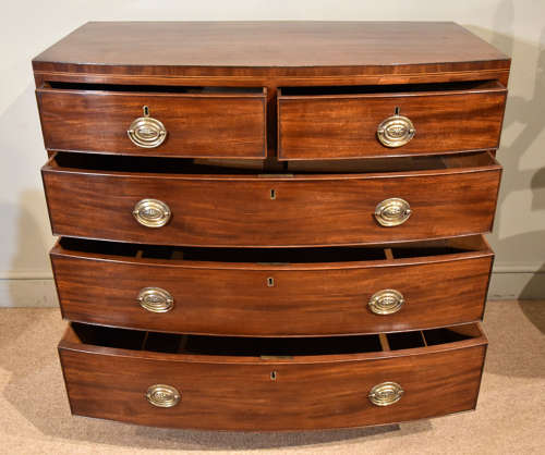 Regency mahogany bow fronted chest of drawers
