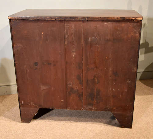 Regency mahogany bow fronted chest of drawers