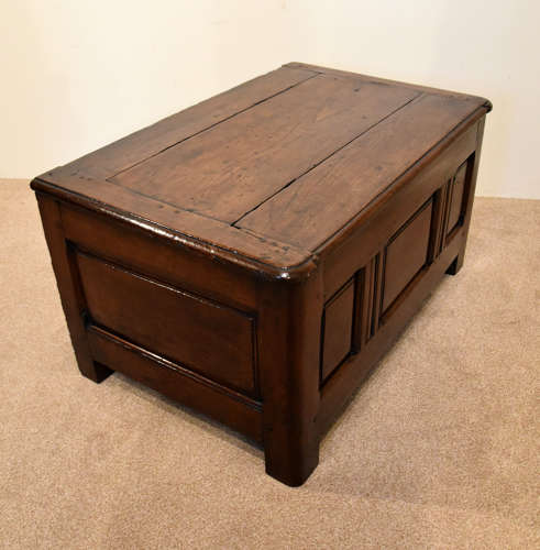 Mid 19th century oak French coffer