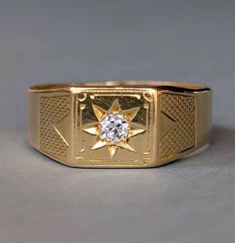 Heavy Art Deco 18ct Gold Diamond Signet Ring 9.1g