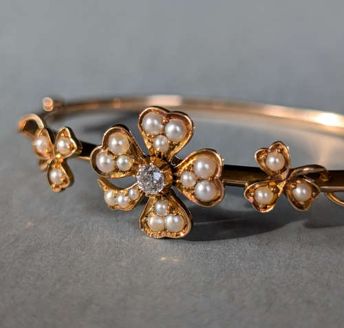 Victorian 9ct Gold Diamond Hinged Bracelet Bangle