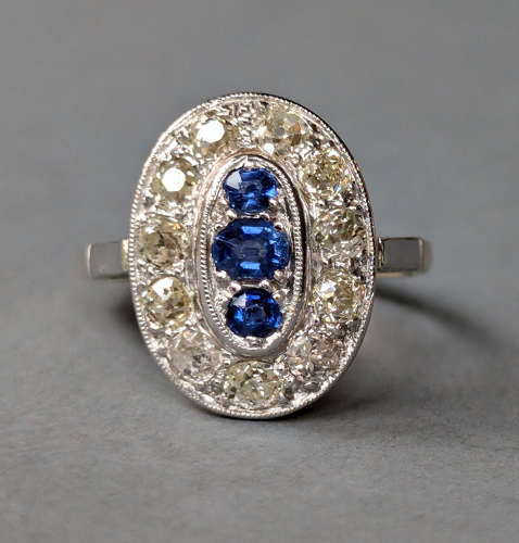 Art Deco 18ct Gold Sapphire and Diamond Ring