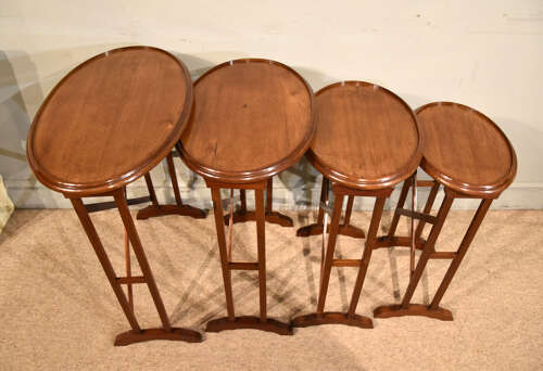Edwardian Nest of tables of oval shape