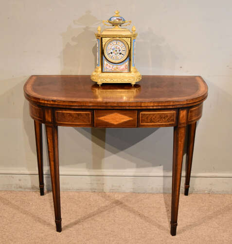 18th century mahogany card table crossbanded in Satinwood