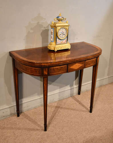 18th century mahogany card table crossbanded in Satinwood
