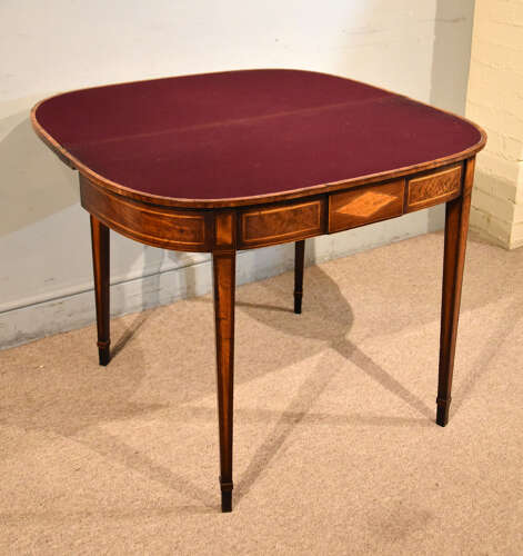 18th century mahogany card table crossbanded in Satinwood