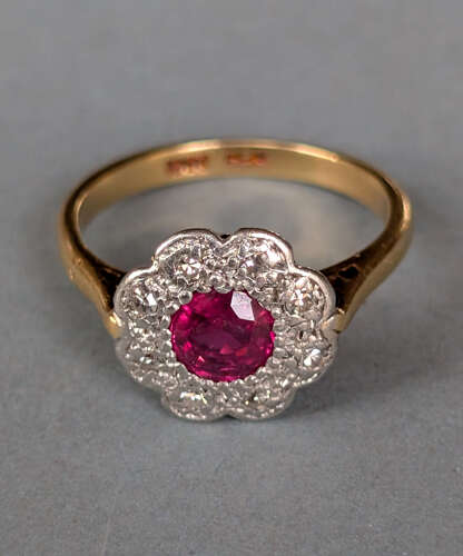 Art Deco 18ct Gold Ruby and Diamond Ring