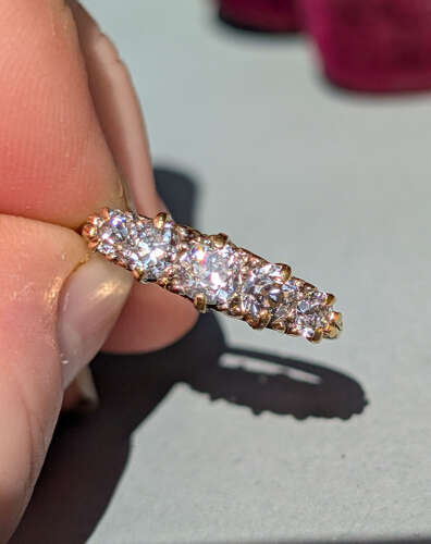 Superb Victorian 18ct Gold Diamond Five Stone Ring