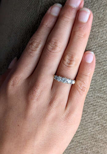 Superb Victorian 18ct Gold Diamond Five Stone Ring