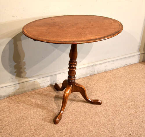 George III mahogany oval crossbanded table