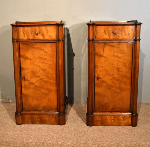 19th century pair of mahogany bedside cabinets