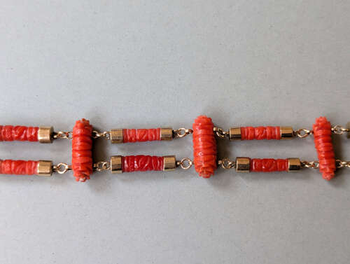 Georgian 9ct gold coral bracelet