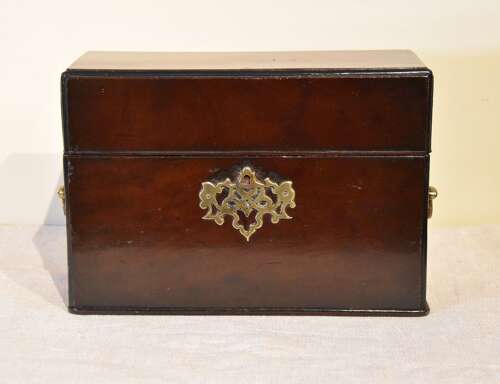 George III mahogany decanter box