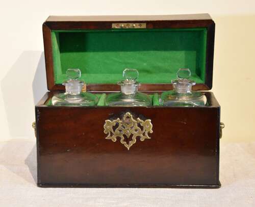 George III mahogany decanter box