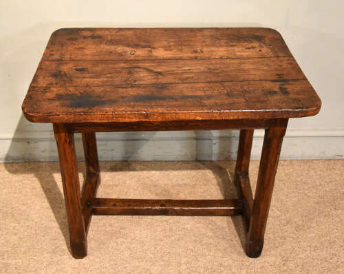 Late 17th century oak side table
