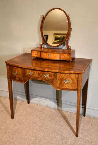 George III mahogany bow fronted side /dressing table