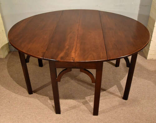 George III large oval drop leaf dining table