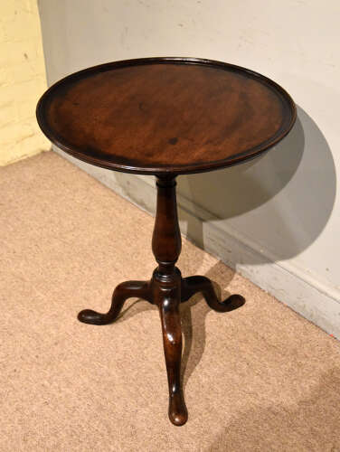 George III mahogany lamp/ wine table