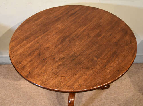George III mahogany Tripod table