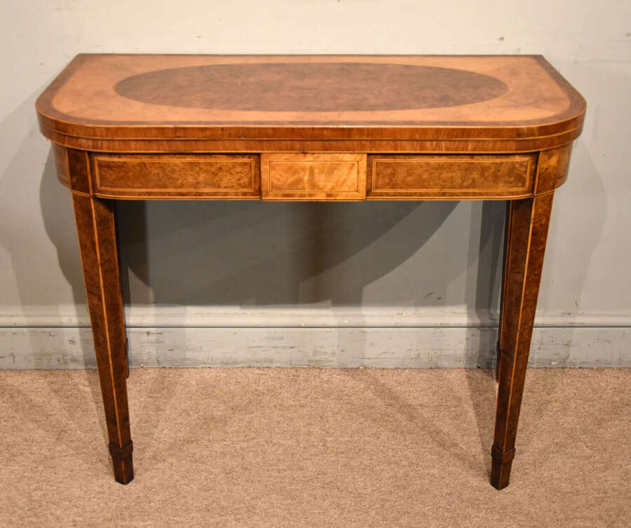 George III card table veneered in burr yew wood